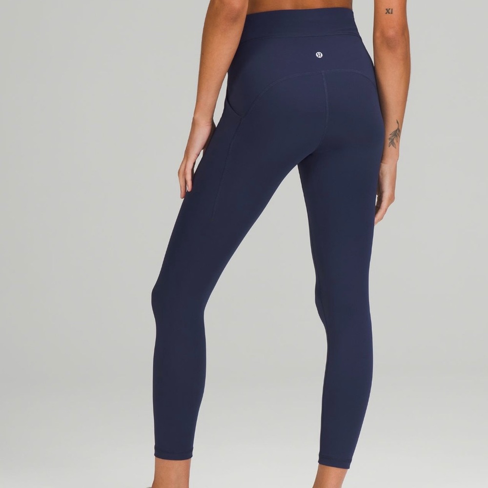 Lululemon leggings 🍋